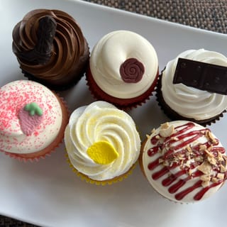 6 Ct. Cupcakes