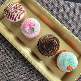 4 Ct. Cupcakes