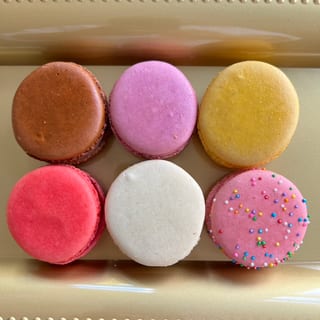6    Macarons