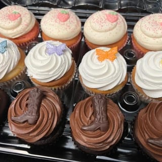 Neapolitian Cupcakes 1 Dozen